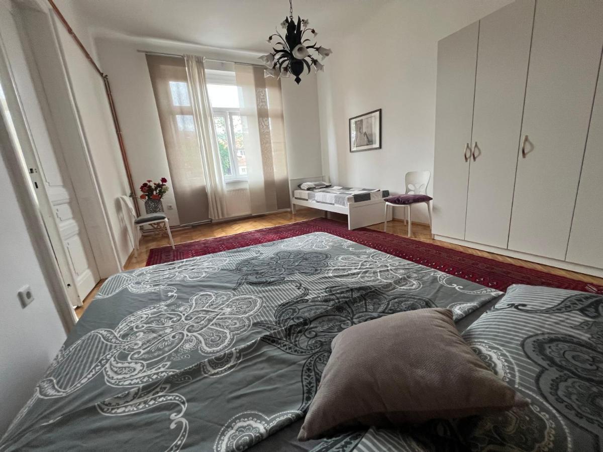 Апартаменты Apartman Happy Сараево Экстерьер фото