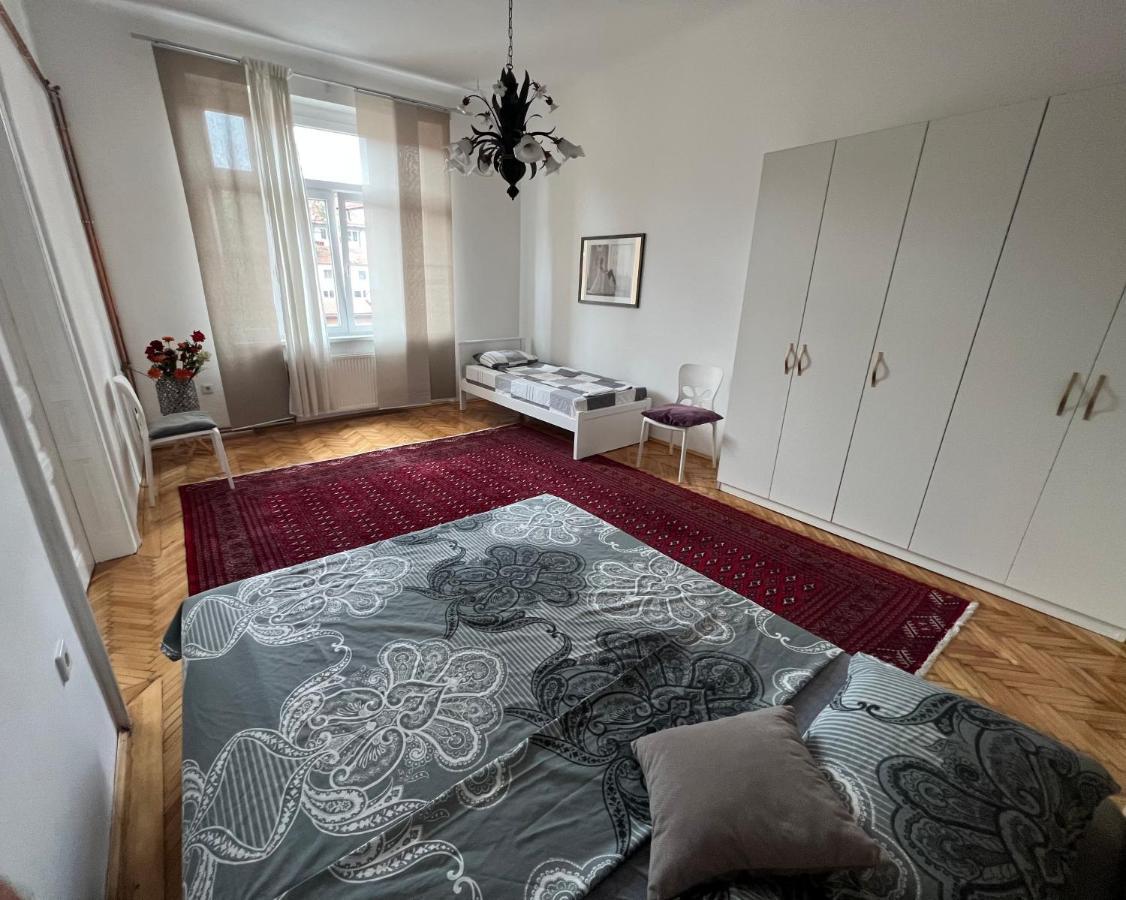 Апартаменты Apartman Happy Сараево Экстерьер фото